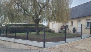 Terrassement et clôture pour un extérieur